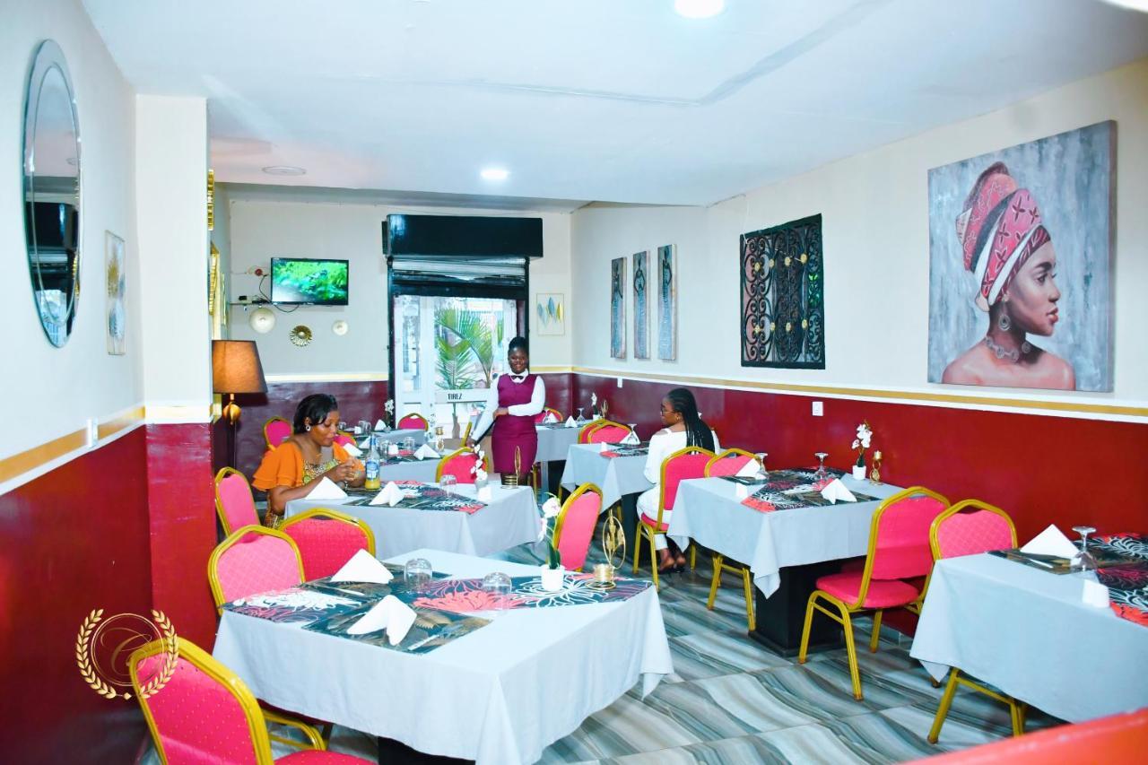 Hotel Restaurant Constellation Tchang Kültér fotó