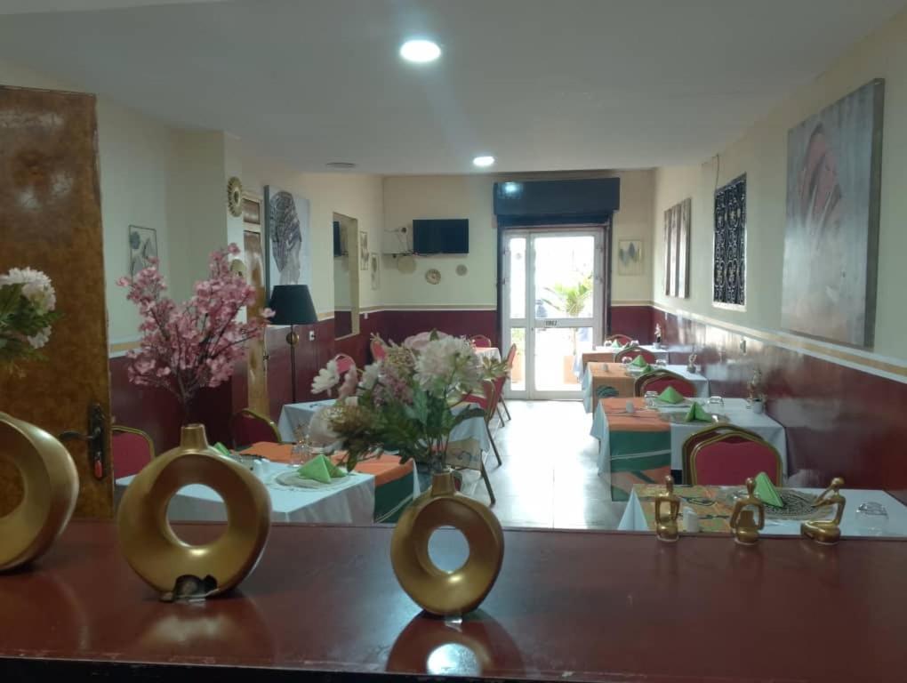 Hotel Restaurant Constellation Tchang Kültér fotó